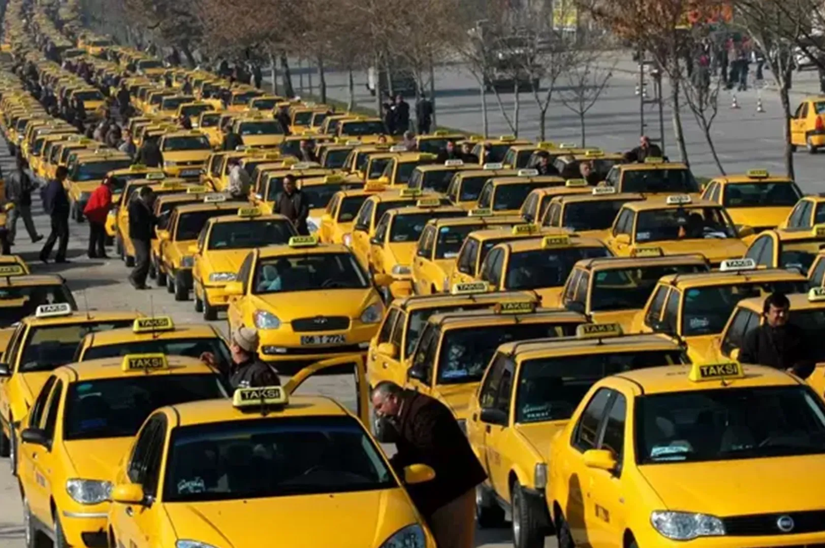 Taksi Yolculuklarında Güvende Kalmanın 5 Altın Kuralı